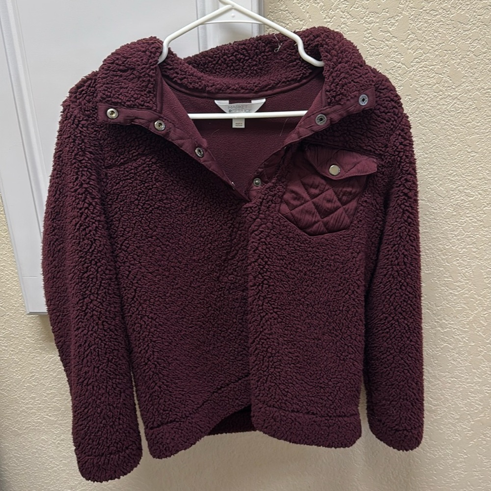 Market & spruce pullover small